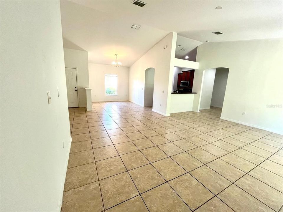 Active With Contract: $299,000 (3 beds, 2 baths, 1748 Square Feet)