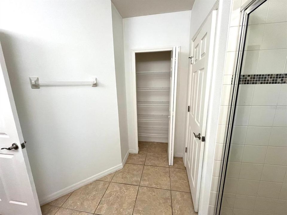 Active With Contract: $299,000 (3 beds, 2 baths, 1748 Square Feet)