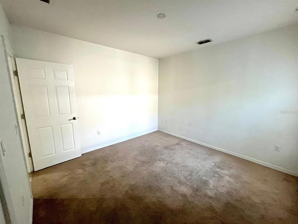 Active With Contract: $299,000 (3 beds, 2 baths, 1748 Square Feet)