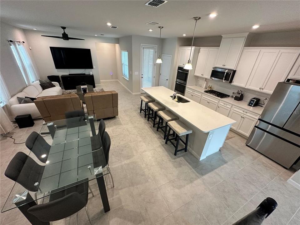 出租: $2,795 (3 贝兹, 2 浴室, 2138 平方英尺)