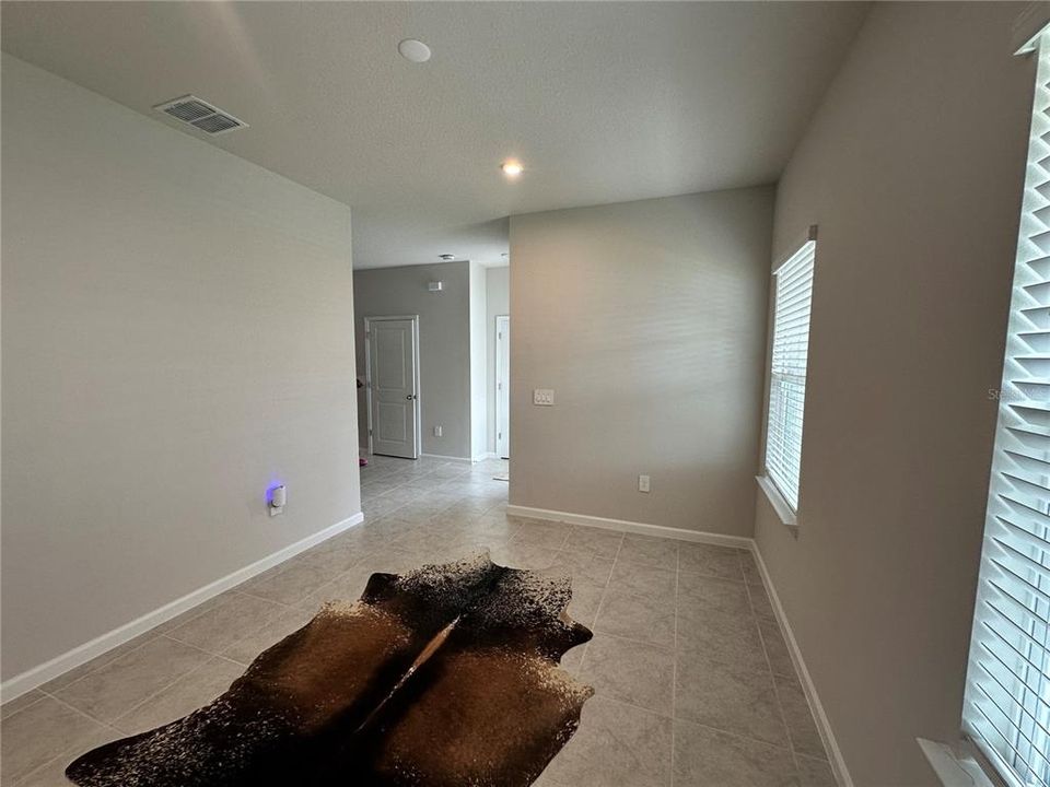 出租: $2,795 (3 贝兹, 2 浴室, 2138 平方英尺)