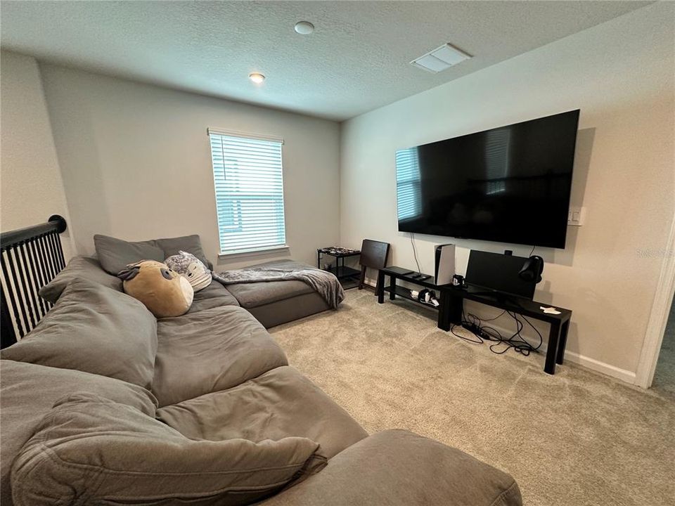 出租: $2,795 (3 贝兹, 2 浴室, 2138 平方英尺)