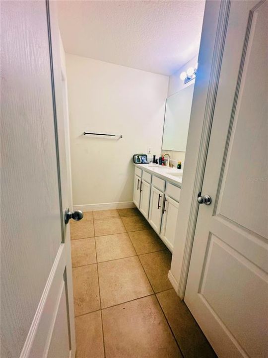 En Venta: $425,000 (5 camas, 3 baños, 2696 Pies cuadrados)