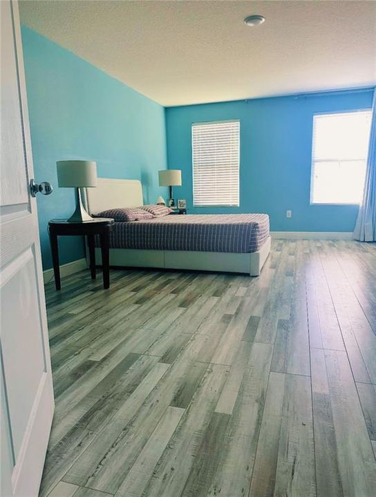 En Venta: $425,000 (5 camas, 3 baños, 2696 Pies cuadrados)