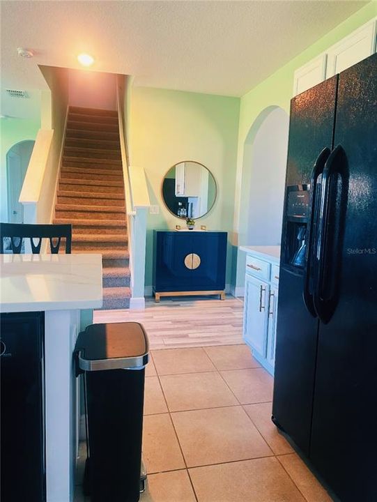 En Venta: $425,000 (5 camas, 3 baños, 2696 Pies cuadrados)