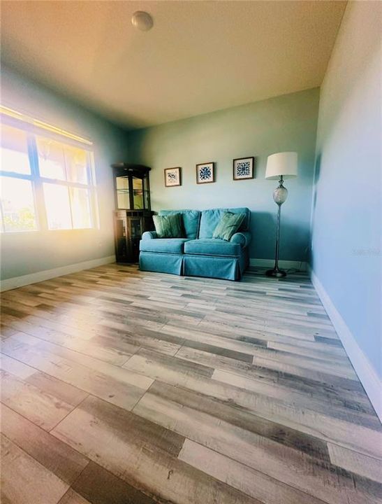 En Venta: $425,000 (5 camas, 3 baños, 2696 Pies cuadrados)