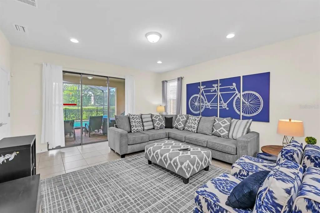 For Rent: $3,800 (6 beds, 5 baths, 3142 Square Feet)