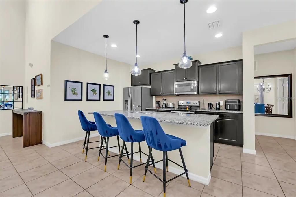 For Rent: $3,800 (6 beds, 5 baths, 3142 Square Feet)