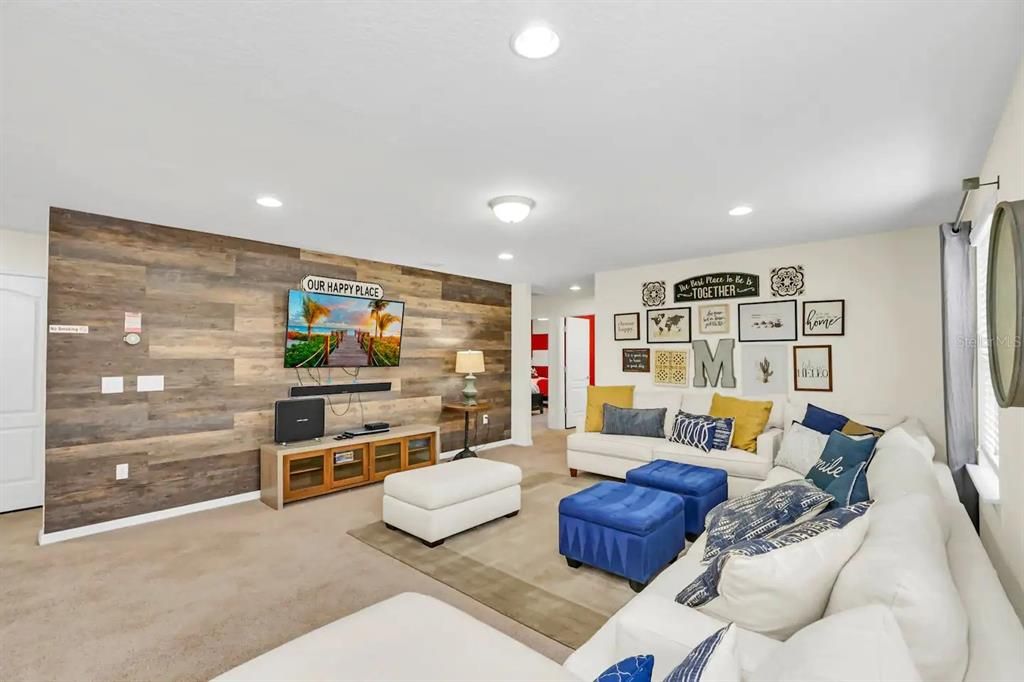 For Rent: $3,800 (6 beds, 5 baths, 3142 Square Feet)