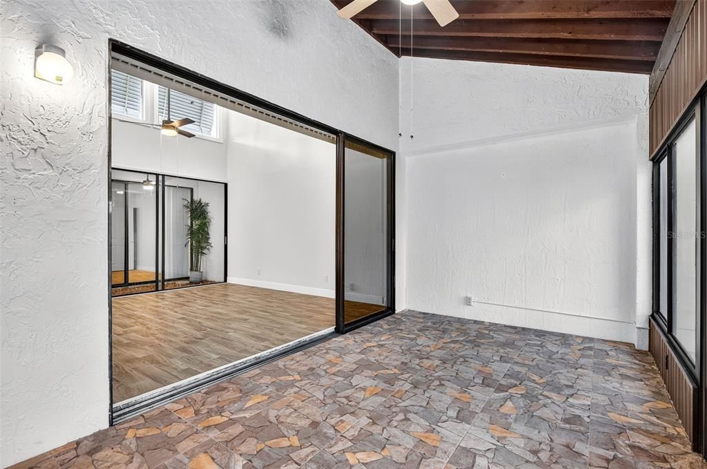 For Sale: $310,000 (3 beds, 2 baths, 1542 Square Feet)