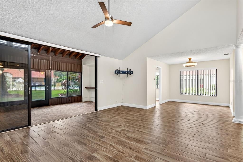 For Sale: $310,000 (3 beds, 2 baths, 1542 Square Feet)