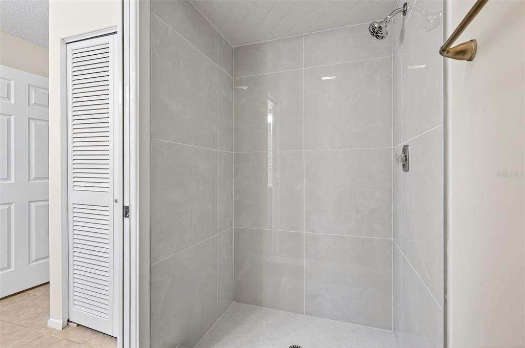 For Sale: $310,000 (3 beds, 2 baths, 1542 Square Feet)