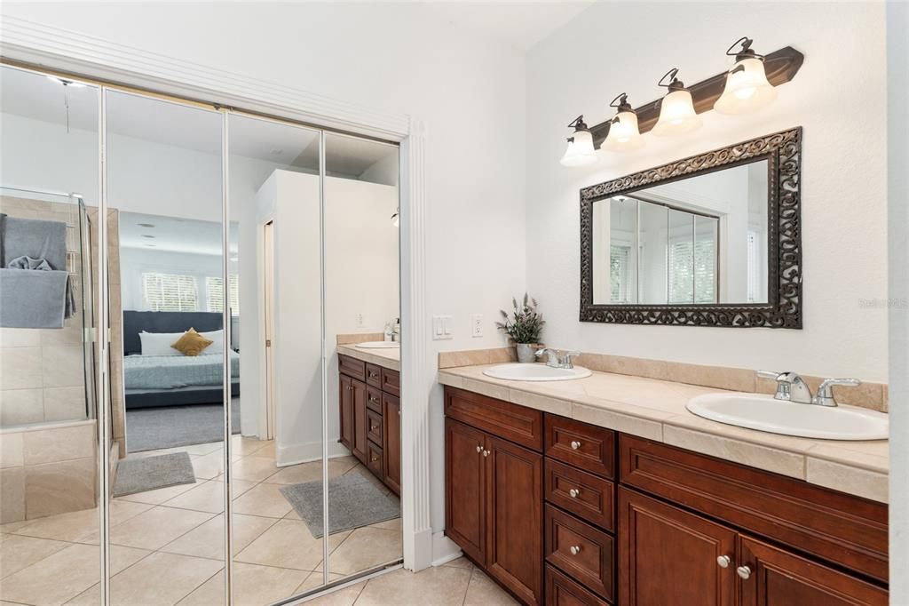 Active With Contract: $500,000 (4 beds, 3 baths, 2046 Square Feet)
