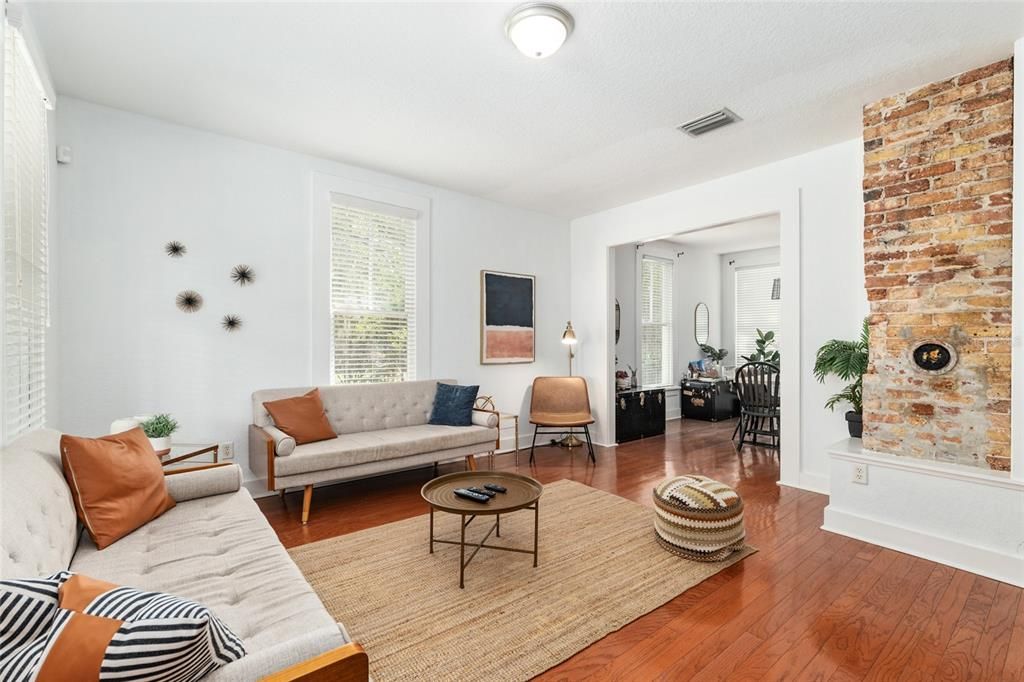 Active With Contract: $500,000 (4 beds, 3 baths, 2046 Square Feet)