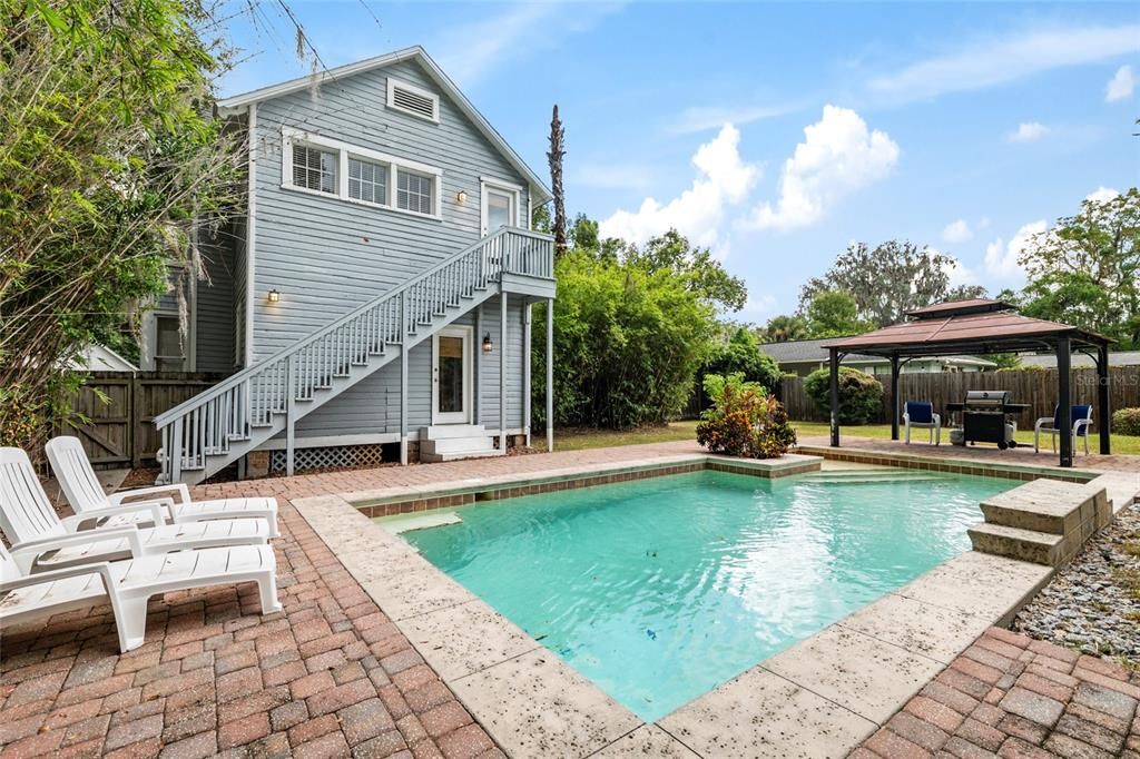 Active With Contract: $500,000 (4 beds, 3 baths, 2046 Square Feet)