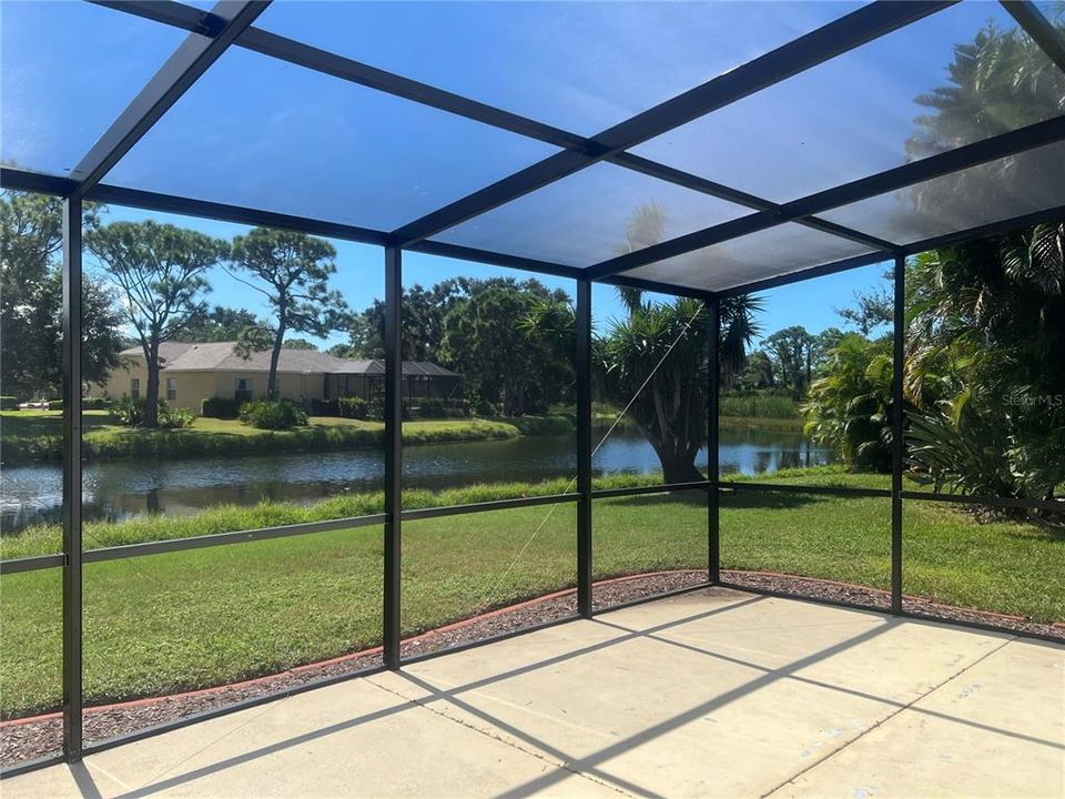 For Rent: $3,200 (5 beds, 2 baths, 3008 Square Feet)