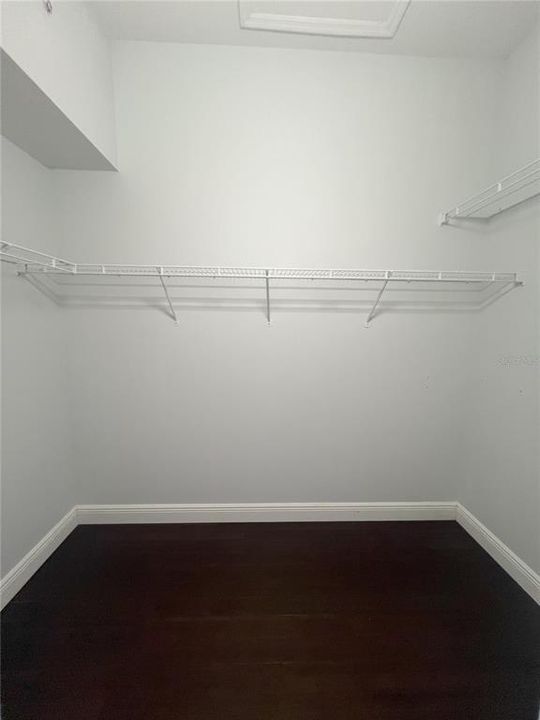 For Sale: $695,000 (3 beds, 3 baths, 2459 Square Feet)