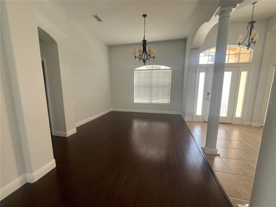 For Sale: $695,000 (3 beds, 3 baths, 2459 Square Feet)