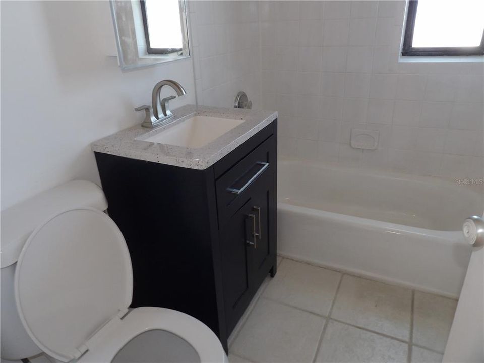 待售: $890,000 (0 贝兹, 0 浴室, 1980 平方英尺)