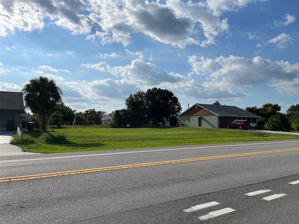 待售: $35,000 (0.23 acres)