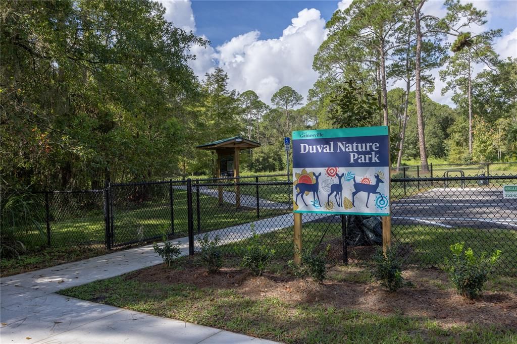 合同活跃: $230,000 (3 贝兹, 2 浴室, 1644 平方英尺)