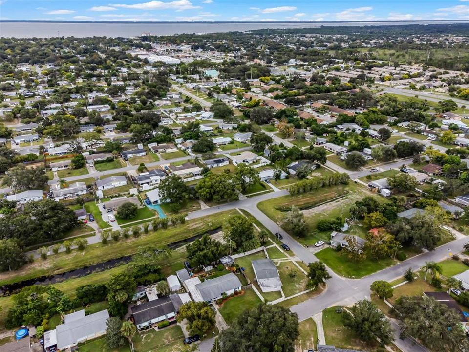 На продажу: $260,000 (3 спален, 2 ванн, 1153 Квадратных фут)