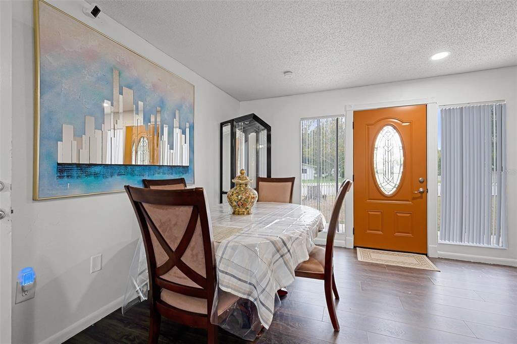 На продажу: $260,000 (3 спален, 2 ванн, 1153 Квадратных фут)