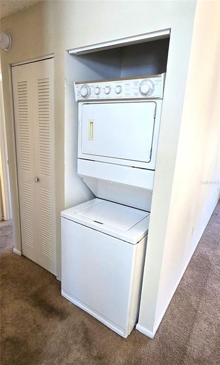 For Sale: $223,900 (2 beds, 2 baths, 962 Square Feet)