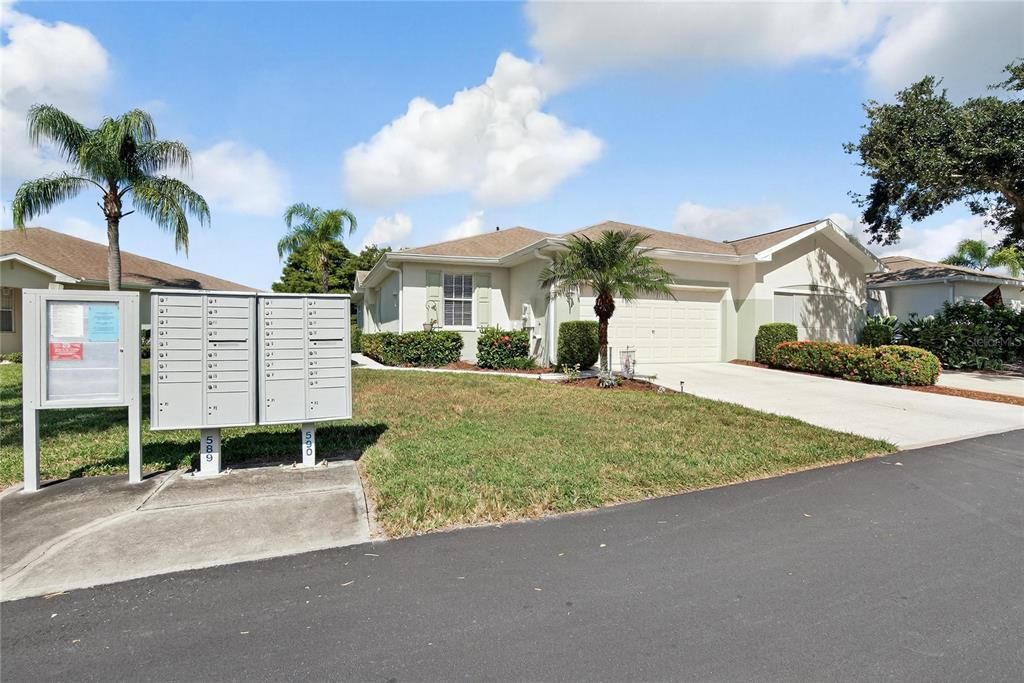 合同活跃: $215,000 (2 贝兹, 2 浴室, 1236 平方英尺)