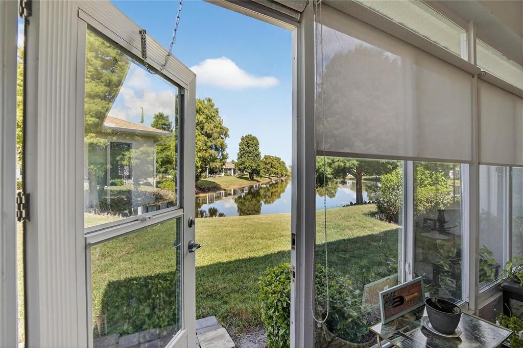 合同活跃: $215,000 (2 贝兹, 2 浴室, 1236 平方英尺)