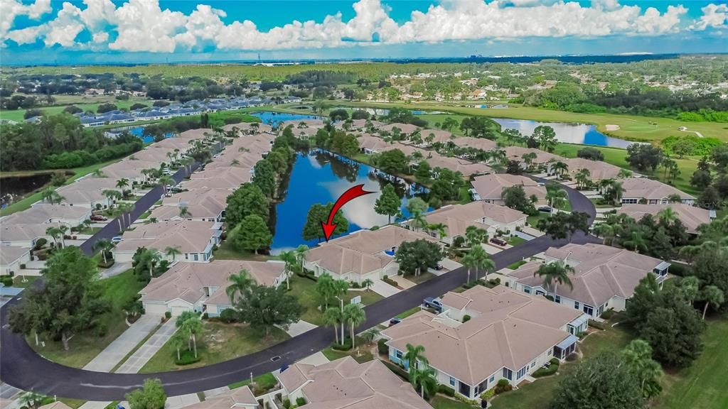 合同活跃: $215,000 (2 贝兹, 2 浴室, 1236 平方英尺)