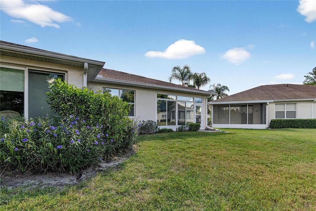 合同活跃: $215,000 (2 贝兹, 2 浴室, 1236 平方英尺)