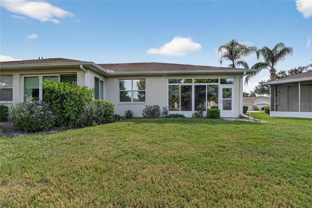 合同活跃: $215,000 (2 贝兹, 2 浴室, 1236 平方英尺)