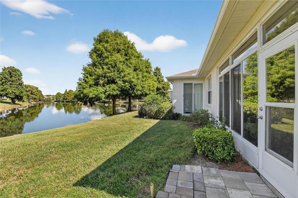 合同活跃: $215,000 (2 贝兹, 2 浴室, 1236 平方英尺)