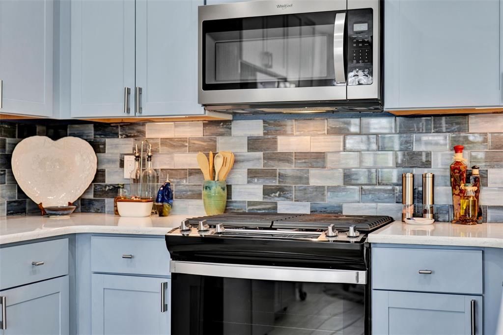 Active With Contract: $525,000 (2 beds, 2 baths, 1843 Square Feet)