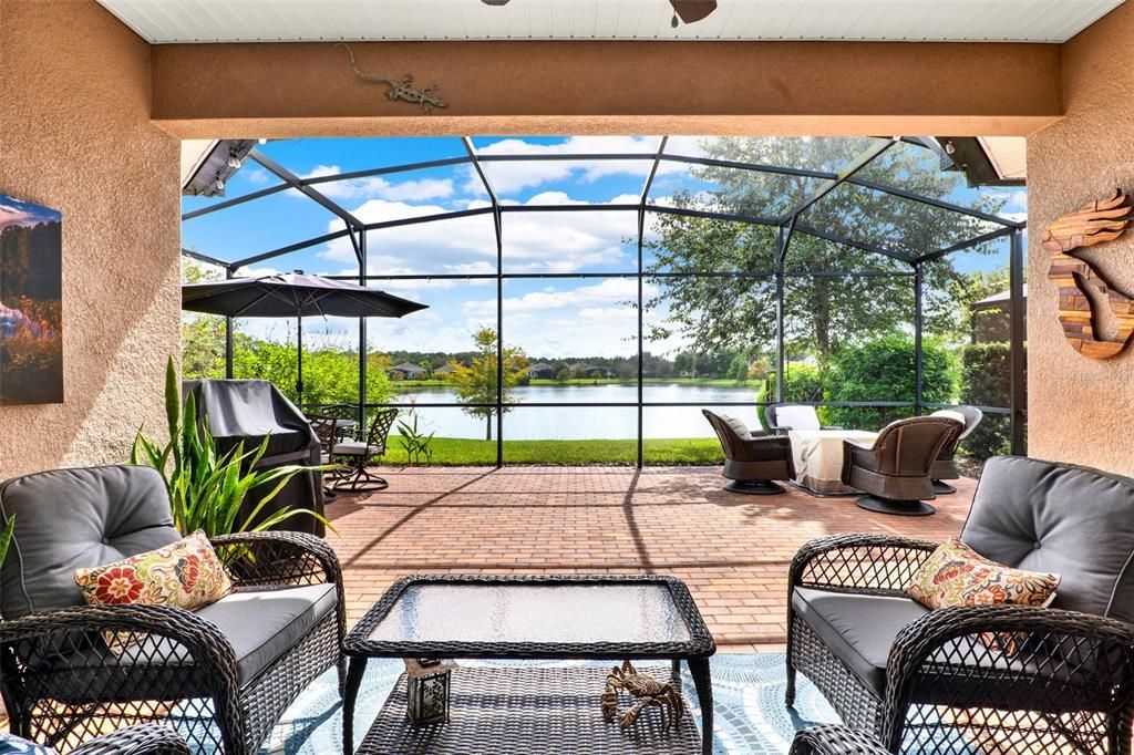 Active With Contract: $525,000 (2 beds, 2 baths, 1843 Square Feet)