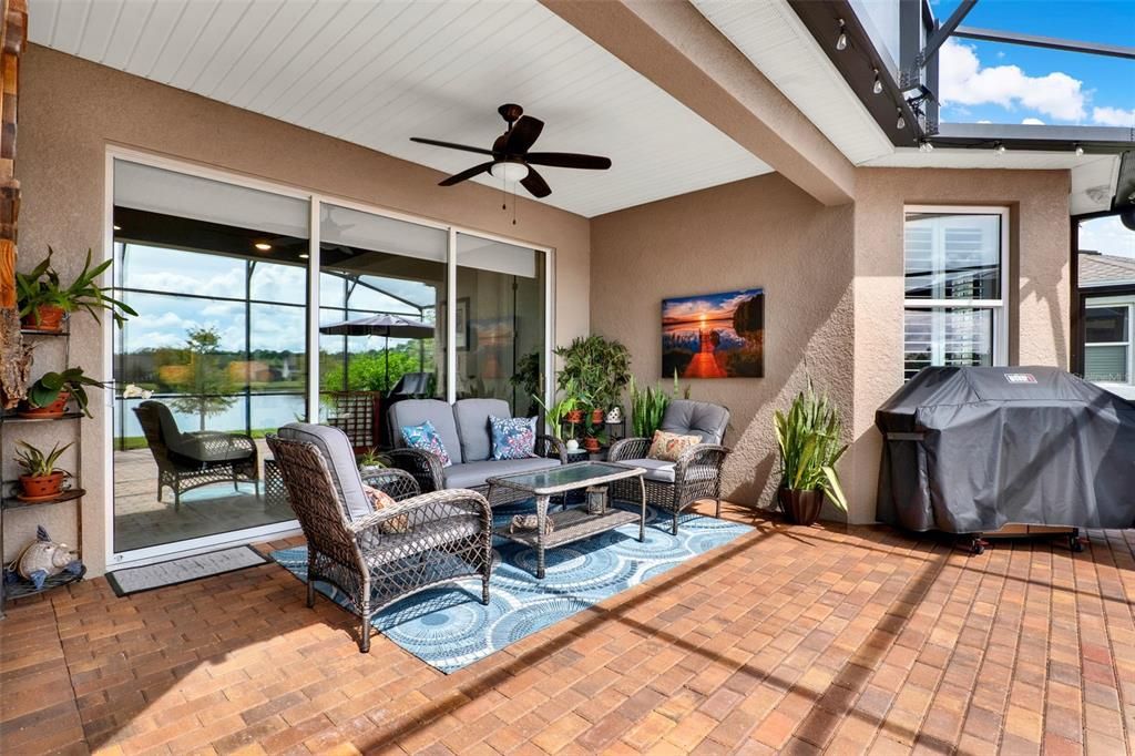 Active With Contract: $525,000 (2 beds, 2 baths, 1843 Square Feet)