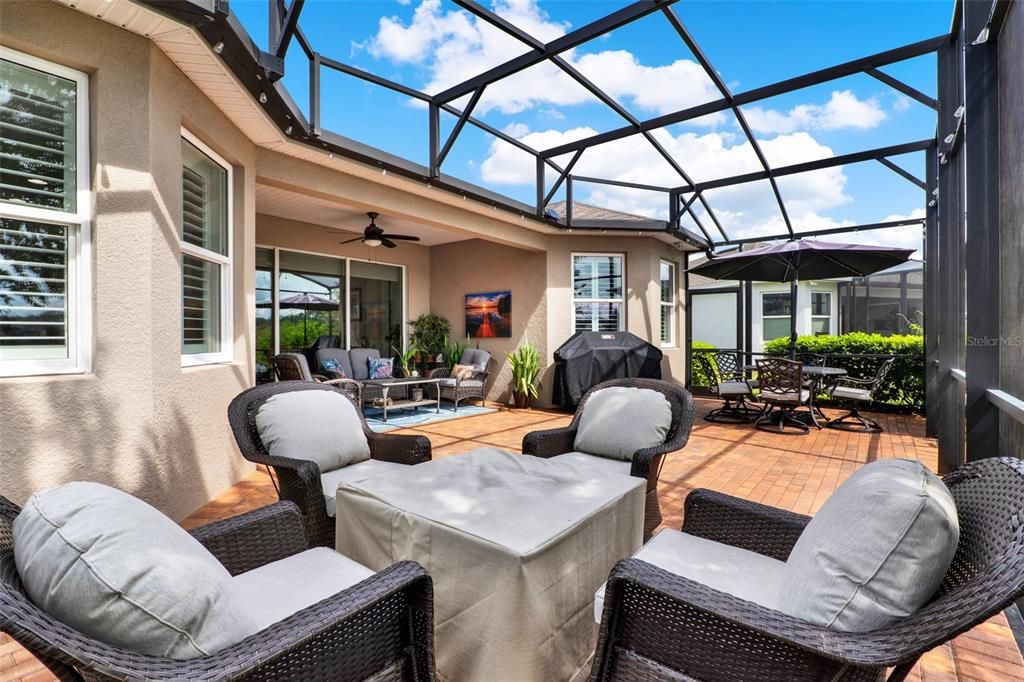 Active With Contract: $525,000 (2 beds, 2 baths, 1843 Square Feet)