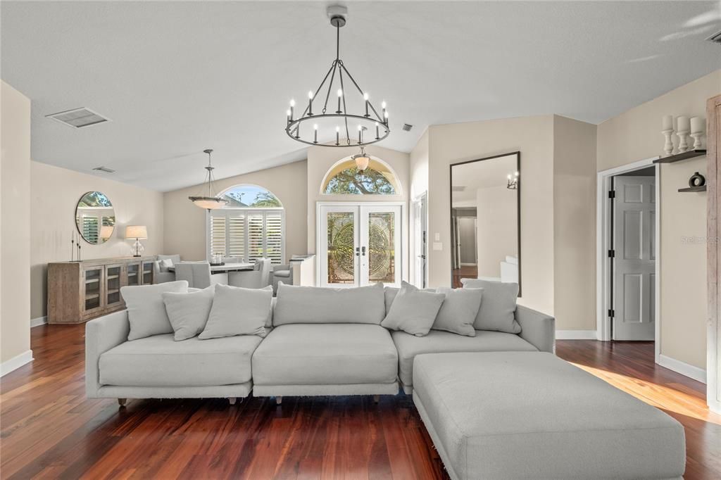 For Rent: $8,500 (3 beds, 3 baths, 3008 Square Feet)