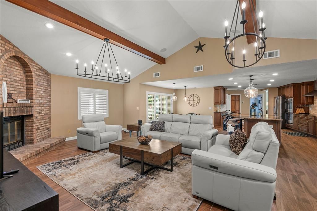 For Rent: $8,500 (3 beds, 3 baths, 3008 Square Feet)