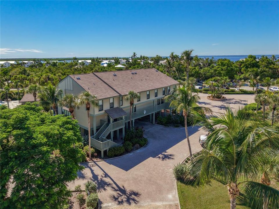 待售: $434,000 (2 贝兹, 2 浴室, 1383 平方英尺)