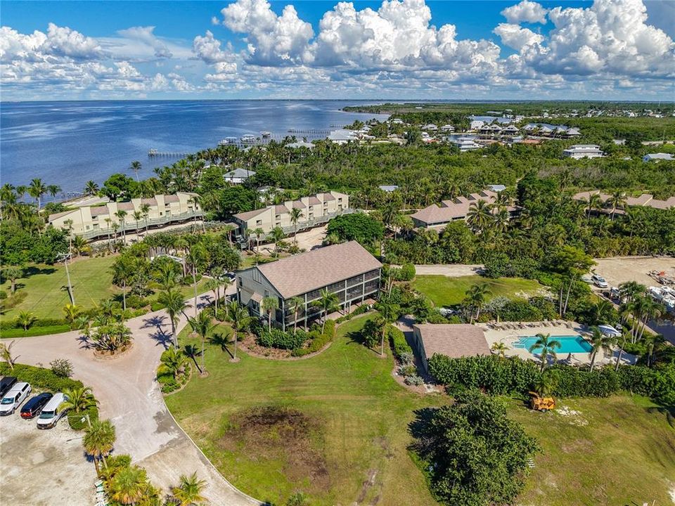 待售: $434,000 (2 贝兹, 2 浴室, 1383 平方英尺)