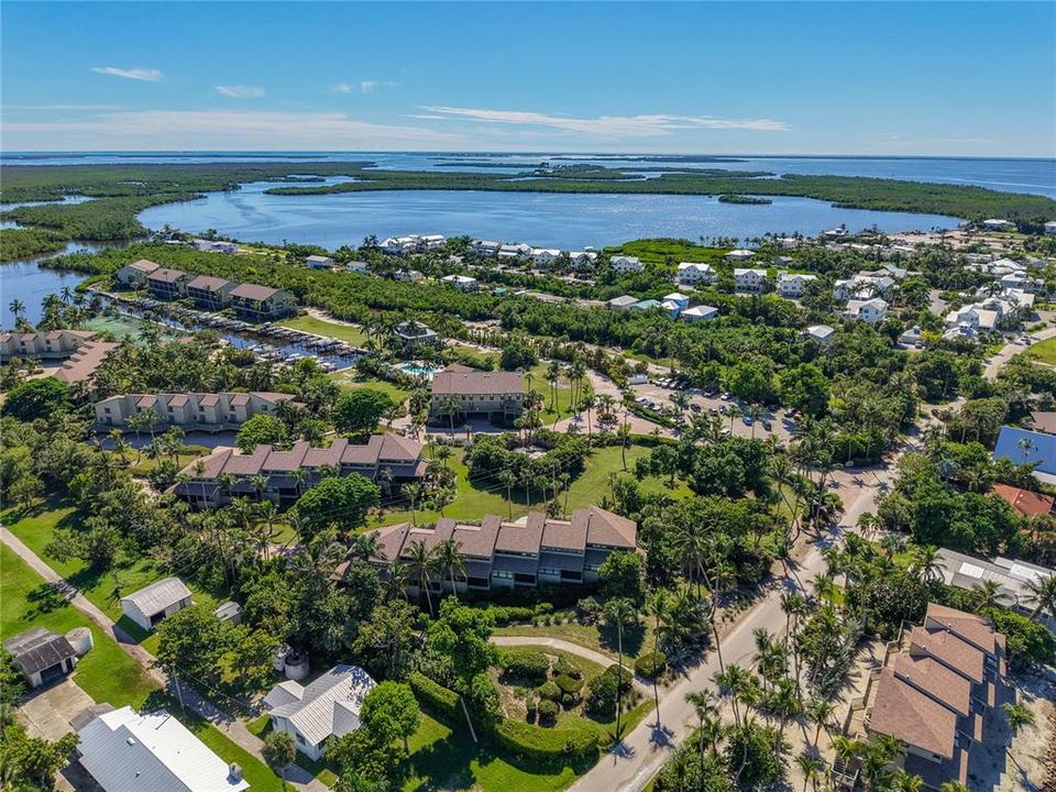 待售: $434,000 (2 贝兹, 2 浴室, 1383 平方英尺)