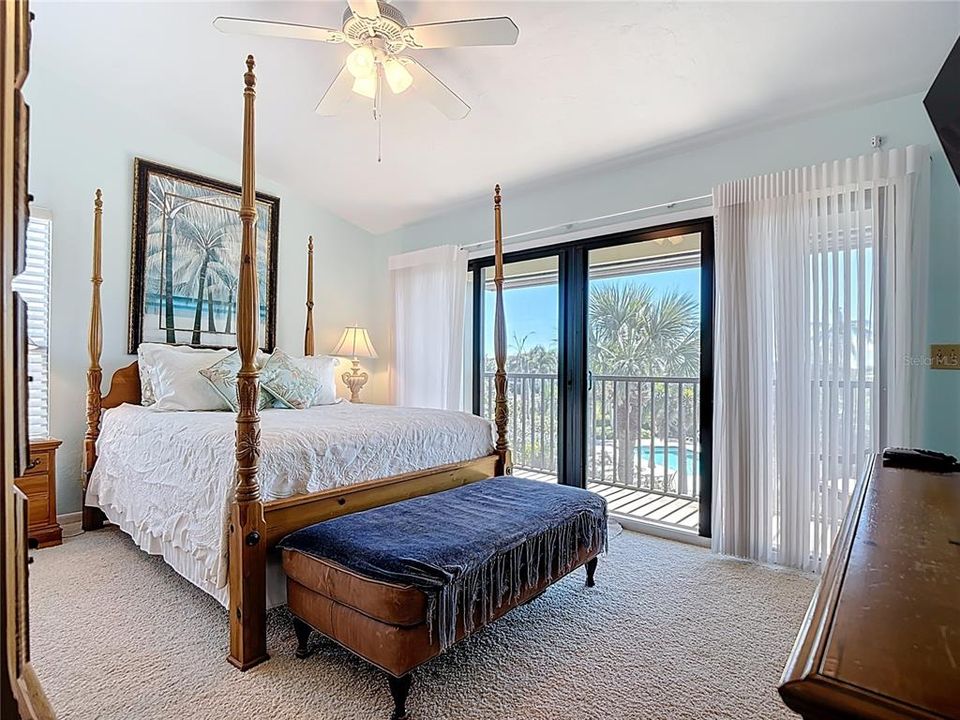 待售: $434,000 (2 贝兹, 2 浴室, 1383 平方英尺)