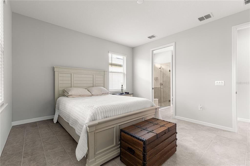 Active With Contract: $290,000 (3 beds, 2 baths, 1469 Square Feet)