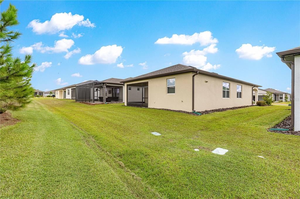 Active With Contract: $290,000 (3 beds, 2 baths, 1469 Square Feet)