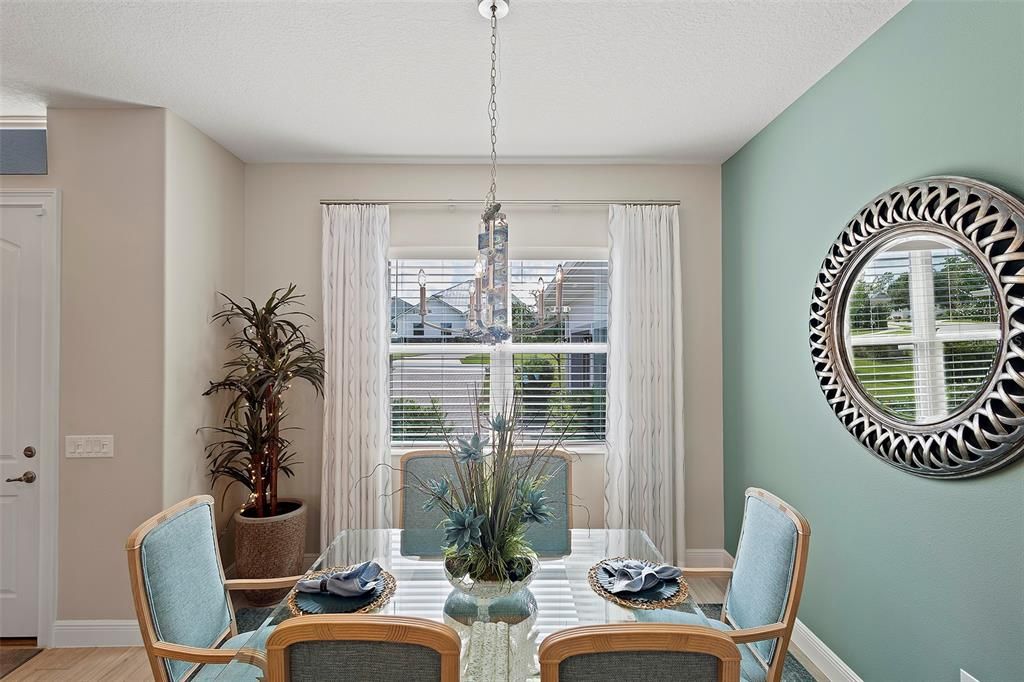 En Venta: $749,500 (3 camas, 2 baños, 2466 Pies cuadrados)