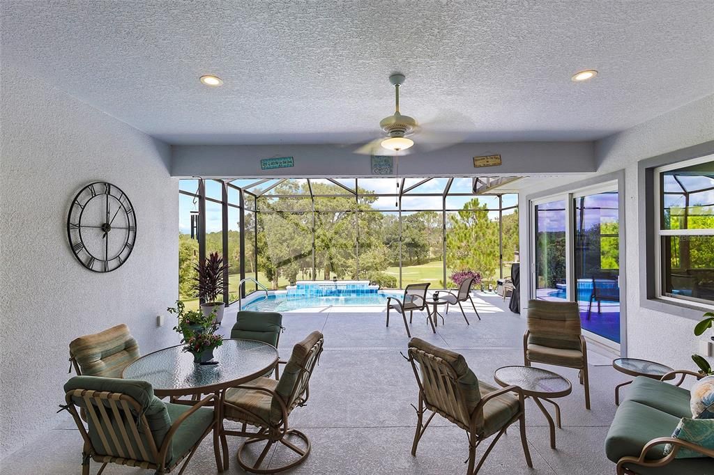 En Venta: $749,500 (3 camas, 2 baños, 2466 Pies cuadrados)