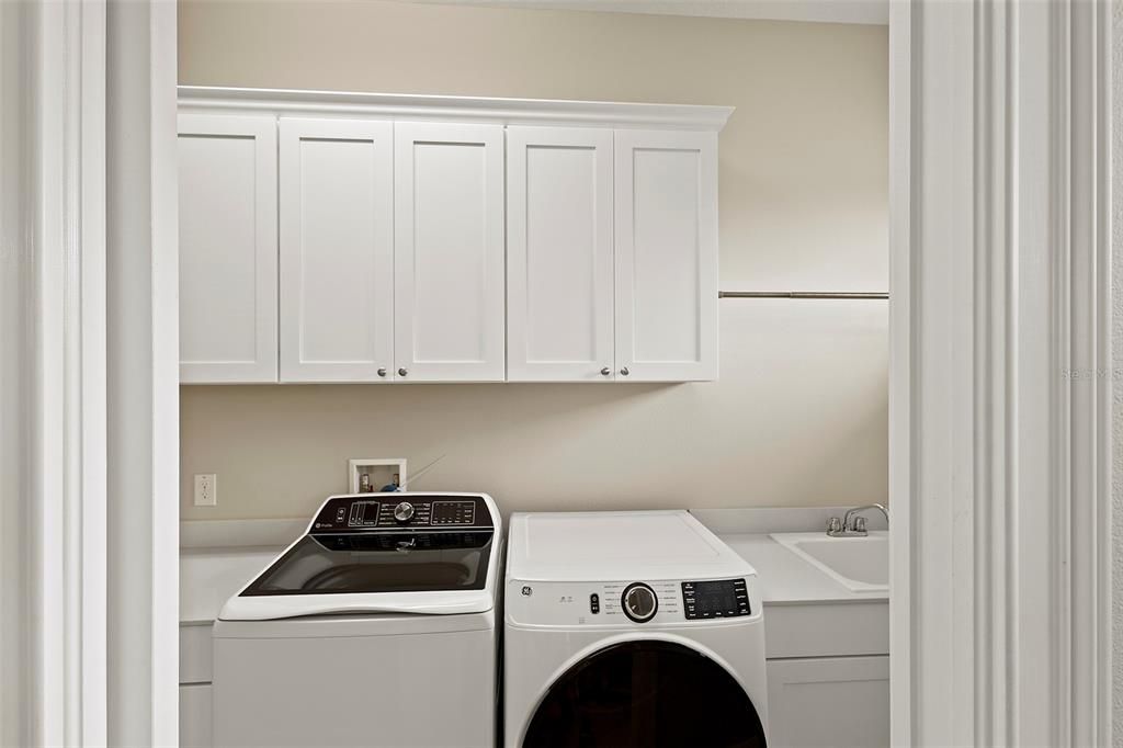 En Venta: $749,500 (3 camas, 2 baños, 2466 Pies cuadrados)