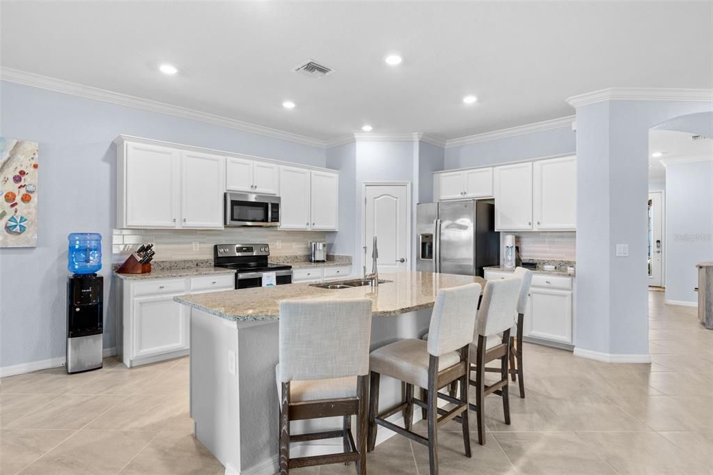 For Rent: $7,000 (2 beds, 2 baths, 1900 Square Feet)